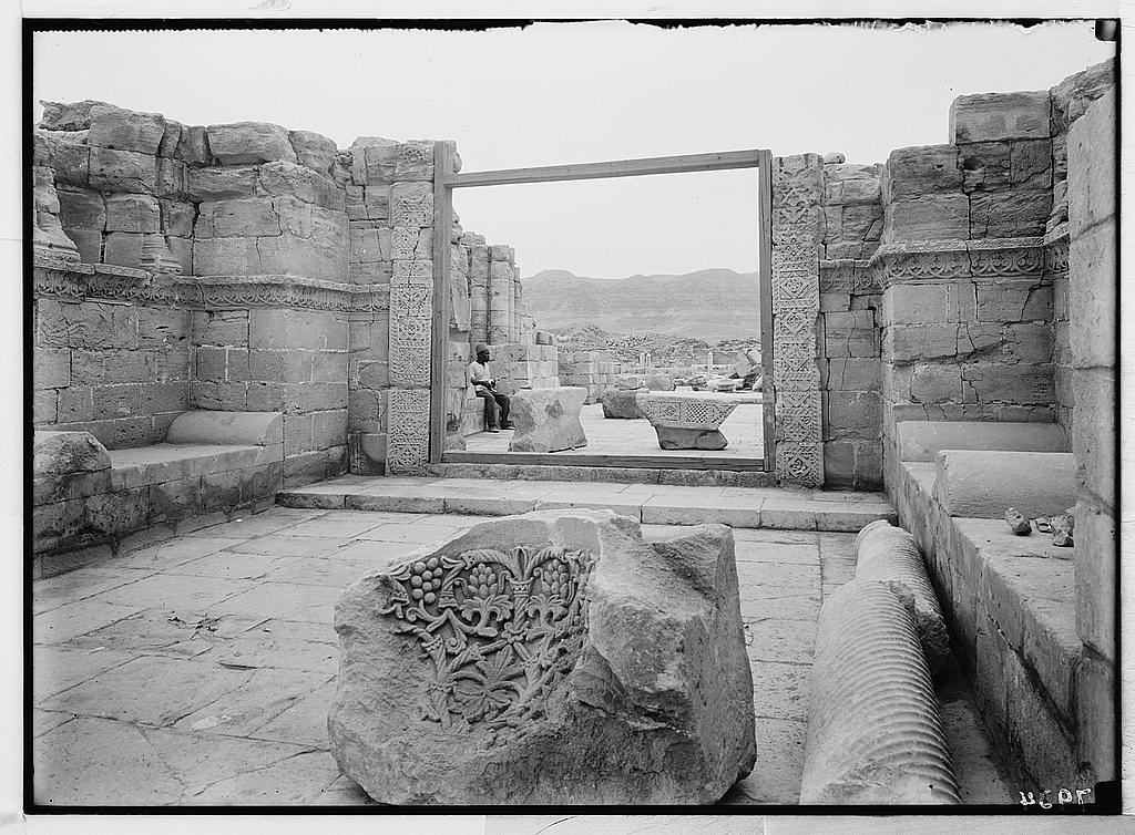 A black and white photo from the 1930's of excavations at Khirbet Mefjer near Ain el-Sultan, Jericho.